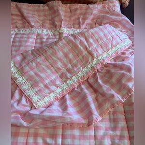 Vintage Sears Pink Gingham bedspread Twin size also Bedskirt and sham 1970’s